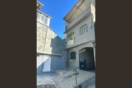 Casa à venda com 143m², 3 quartos e 2 vagas