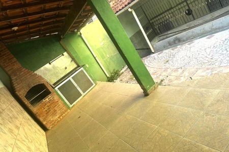Casa à venda com 143m², 3 quartos e 2 vagas