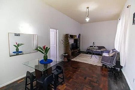 Casa à venda com 4 quartos, 250m² em Ingá, Niterói