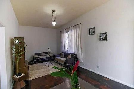 Casa à venda com 4 quartos, 250m² em Ingá, Niterói