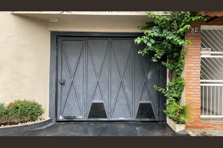 Casa para alugar com 80m², 2 quartos e 1 vaga Casa para alugar com 80m², 2 quartos e 1 vagaFachada