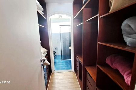 Casa para alugar com 800m², 4 quartos e 5 vagas