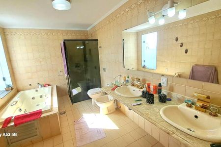 Casa para alugar com 800m², 4 quartos e 5 vagas