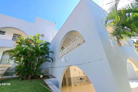Casa para alugar com 800m², 4 quartos e 5 vagas