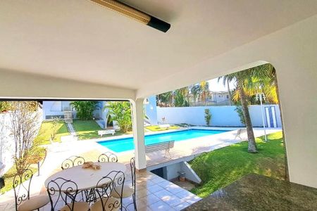 Casa para alugar com 800m², 4 quartos e 5 vagas