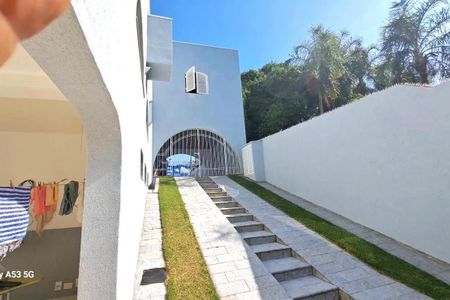 Casa para alugar com 800m², 4 quartos e 5 vagas