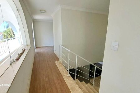 Casa para alugar com 800m², 4 quartos e 5 vagas