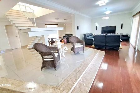 Casa para alugar com 800m², 4 quartos e 5 vagas