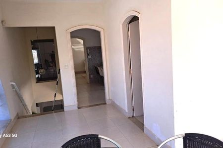 Casa para alugar com 800m², 4 quartos e 5 vagas