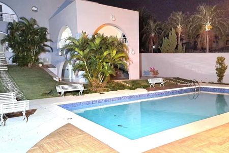 Casa para alugar com 800m², 4 quartos e 5 vagas