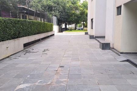 Apartamento à venda com 98m², 2 quartos e 1 vaga