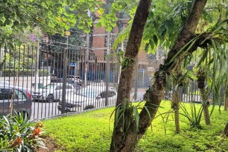 Apartamento à venda com 98m², 2 quartos e 1 vaga