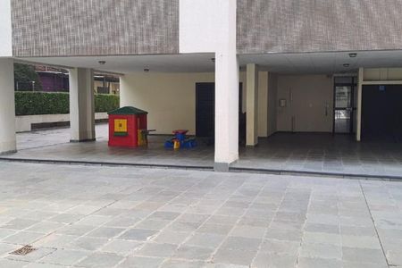 Apartamento à venda com 98m², 2 quartos e 1 vaga