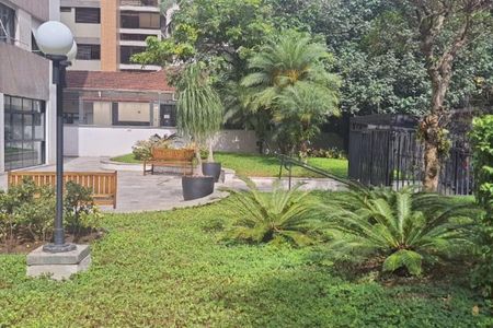 Apartamento à venda com 98m², 2 quartos e 1 vaga