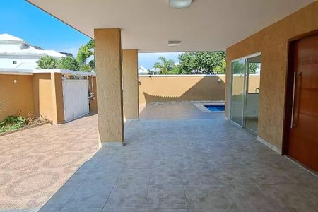 Casa à venda com 312m², 4 quartos e 2 vagas
