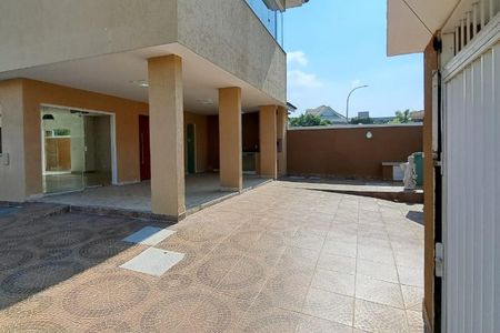 Casa à venda com 312m², 4 quartos e 2 vagas