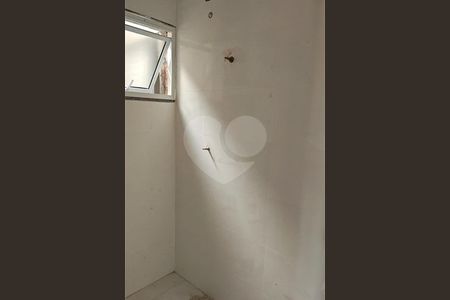 Apartamento à venda com 2 quartos, 34m² em Parque Sao Domingos, São Paulo