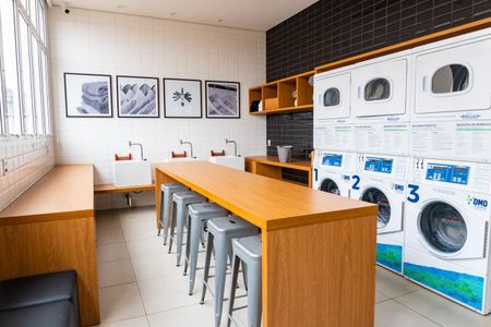 Apartamento à venda com 35m², 2 quartos e sem vagaÁrea comum - Lavanderia