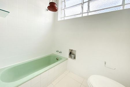 Apartamento à venda com 84m², 3 quartos e 1 vaga Apartamento à venda com 84m², 3 quartos e 1 vagaBanheiro