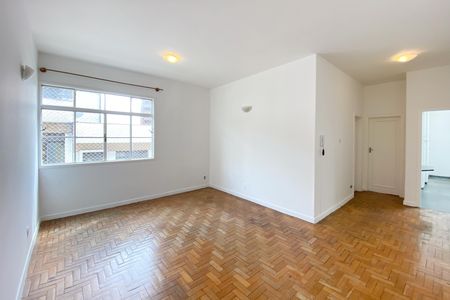 Apartamento à venda com 84m², 3 quartos e 1 vaga Apartamento à venda com 84m², 3 quartos e 1 vagaSala