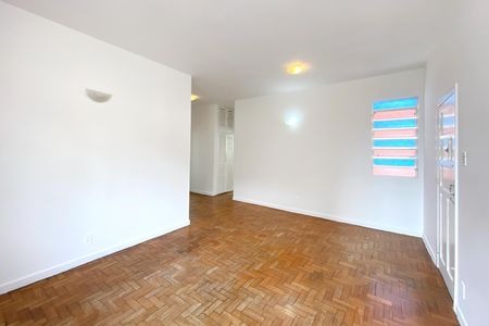 Apartamento à venda com 84m², 3 quartos e 1 vaga Apartamento à venda com 84m², 3 quartos e 1 vagaSala