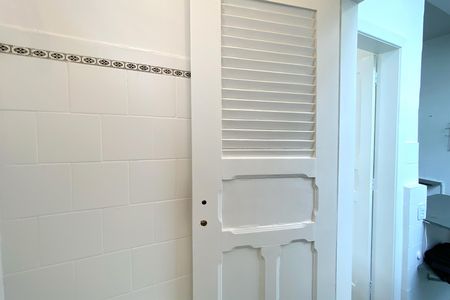Apartamento à venda com 84m², 3 quartos e 1 vaga Apartamento à venda com 84m², 3 quartos e 1 vagaBanheiro de serviço