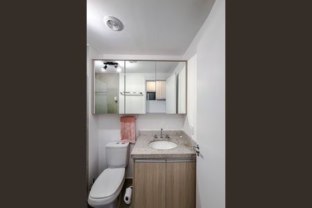 Studio para alugar com 25m², 1 quarto e sem vaga Studio para alugar com 25m², 1 quarto e sem vagaBanheiro