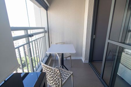 Studio para alugar com 25m², 0 quarto e sem vaga Studio para alugar com 25m², 0 quarto e sem vagaVaranda do studio