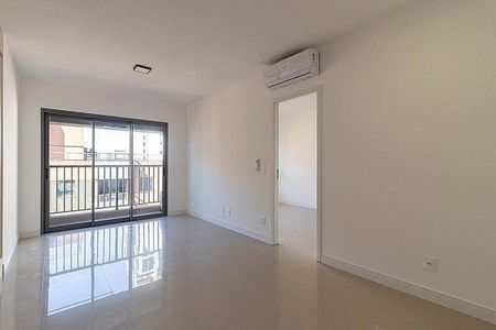 Apartamento para alugar com 1 quarto, 51m² em Alphaville Industrial, Barueri