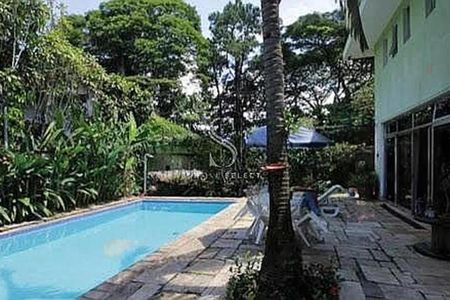 Casa à venda com 4 quartos, 480m² em Jardim Morumbi, São Paulo
