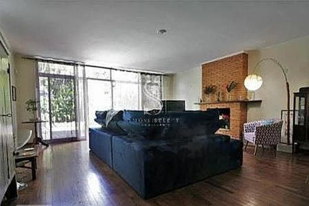 Casa à venda com 4 quartos, 480m² em Jardim Morumbi, São Paulo