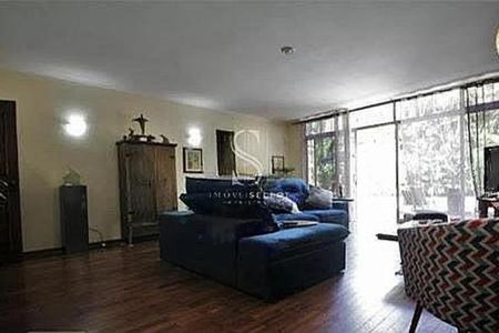 Casa à venda com 4 quartos, 480m² em Jardim Morumbi, São Paulo