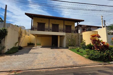 Casa de condomínio à venda com 373m², 4 quartos e 4 vagas