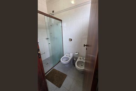 Casa de condomínio à venda com 373m², 4 quartos e 4 vagas