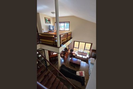 Casa de condomínio à venda com 373m², 4 quartos e 4 vagas