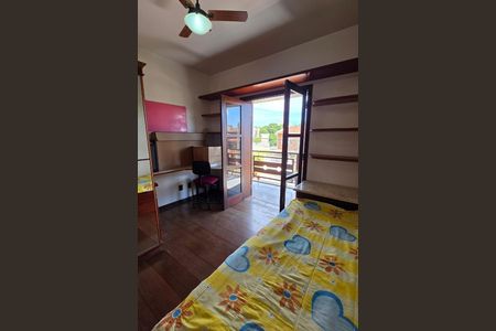 Casa de condomínio à venda com 373m², 4 quartos e 4 vagas