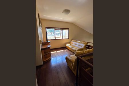 Casa de condomínio à venda com 373m², 4 quartos e 4 vagas