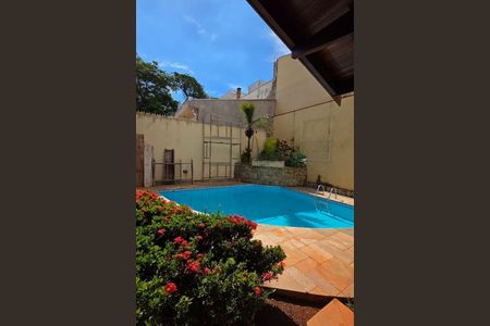 Casa de condomínio à venda com 373m², 4 quartos e 4 vagas