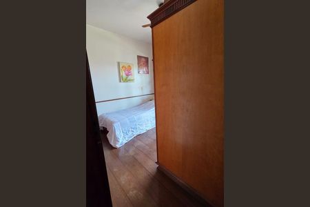 Casa de condomínio à venda com 373m², 4 quartos e 4 vagas