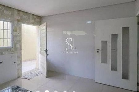 Casa à venda com 3 quartos, 184m² em Vila Brasilina, São Paulo
