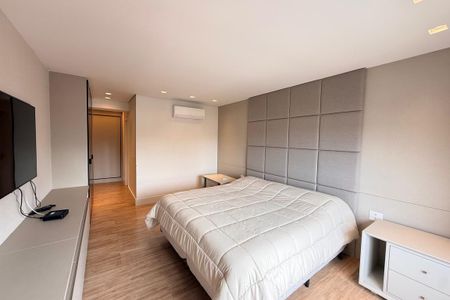Apartamento à venda com 325m², 4 quartos e 6 vagas
