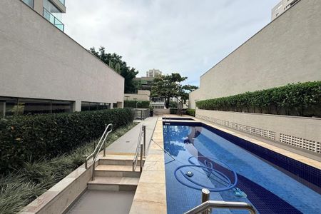 Apartamento à venda com 325m², 4 quartos e 6 vagas