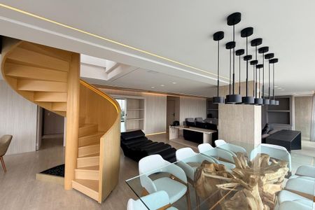 Apartamento à venda com 325m², 4 quartos e 6 vagas