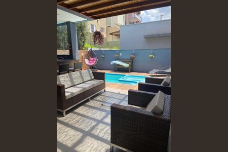 Casa de condomínio à venda com 200m², 3 quartos e 4 vagas Casa de condomínio à venda com 200m², 3 quartos e 4 vagasFoto 01