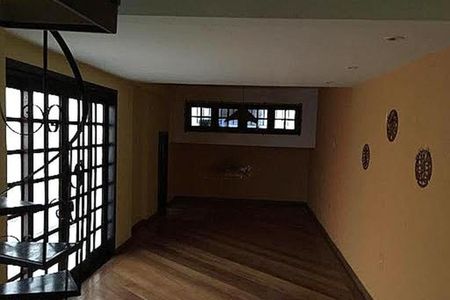 Casa à venda com 3 quartos, 160m² em Planalto Paulista, São Paulo