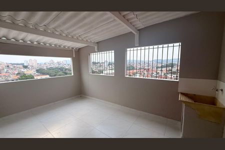 Casa para alugar com 2 quartos, 120m² em Vila Picinin, São Paulo