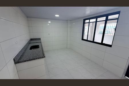 Casa para alugar com 2 quartos, 120m² em Vila Picinin, São Paulo