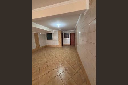 Casa para alugar com 200m², 3 quartos e 6 vagas
