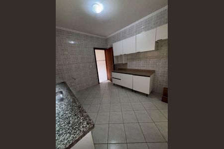Casa para alugar com 200m², 3 quartos e 6 vagas