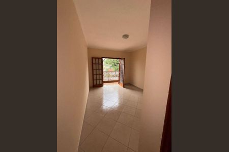 Casa para alugar com 200m², 3 quartos e 6 vagas
